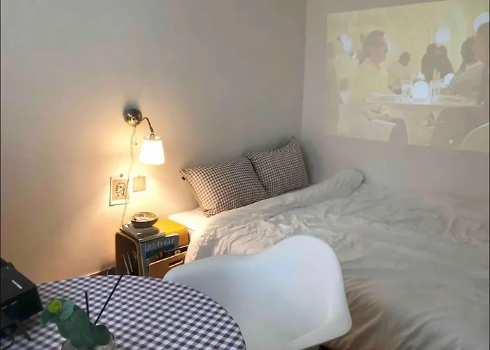 Apartment Cozy Retreat Perfect For Travelers Seoul